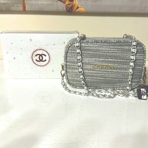 *SOLD* Authentic Chanel crossbody cosmetic pouch
